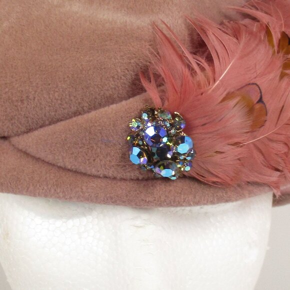 Vintage 1940's - 50's Pink Pillbox Hat Woman's Feathers & Brotch Chevalier Italy - Picture 3 of 9